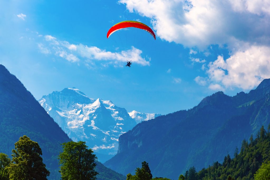 Paragliding in Interlaken