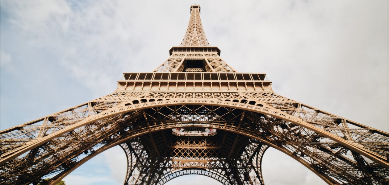 360-tour-Eiffel-Tower-in-Paris