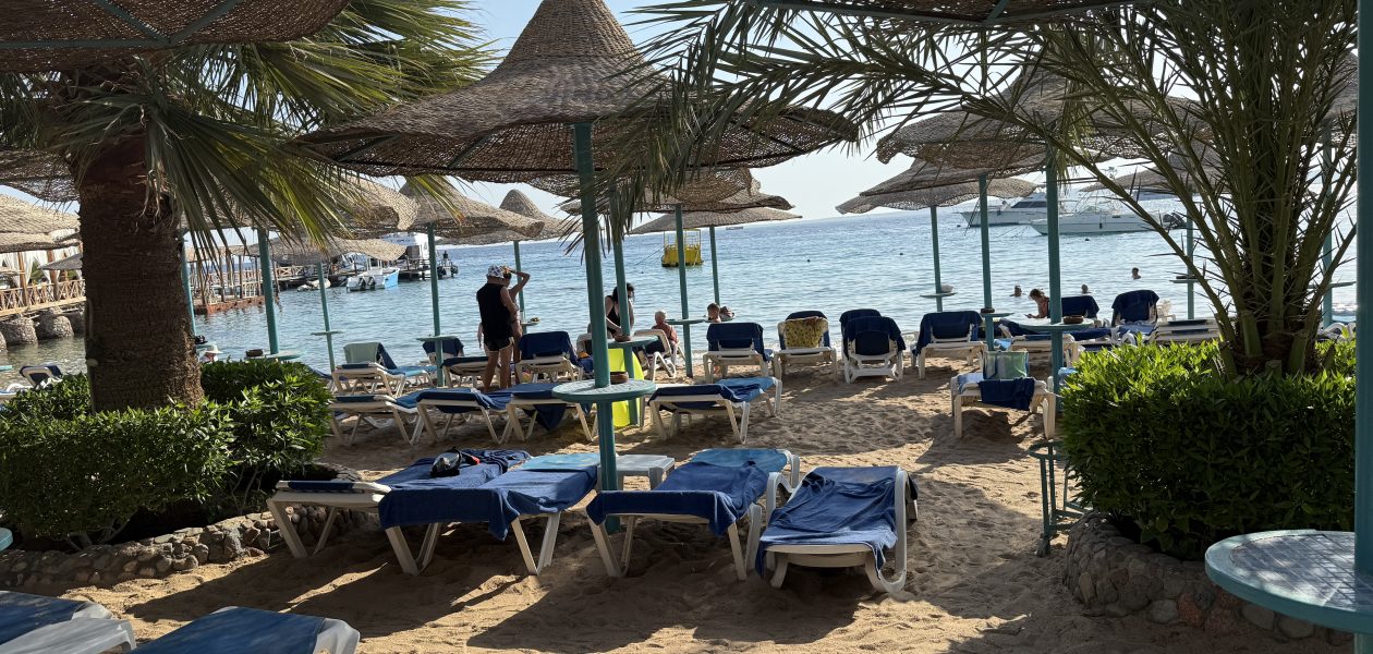 Bella Vista hotel in Hurghada - beach