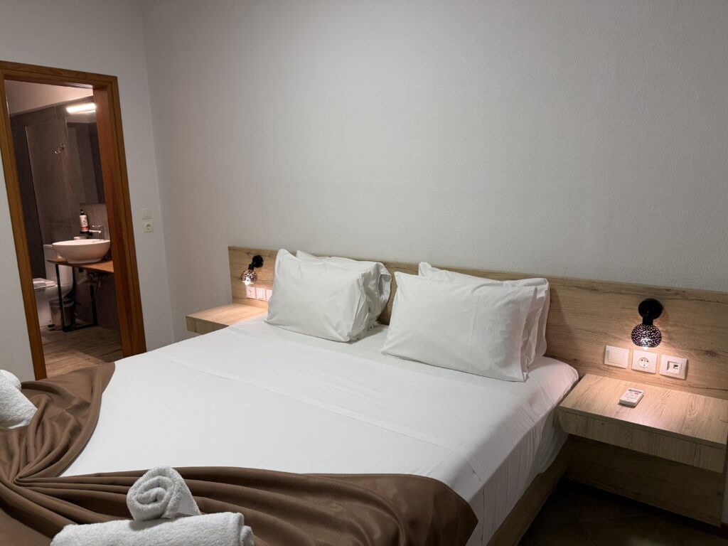 Katrin hotel and bungalows - Apartment with jacuzzi - first bedroom