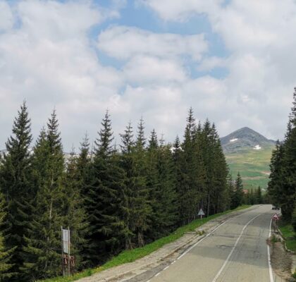 is Romania safe to visit for travelers ?